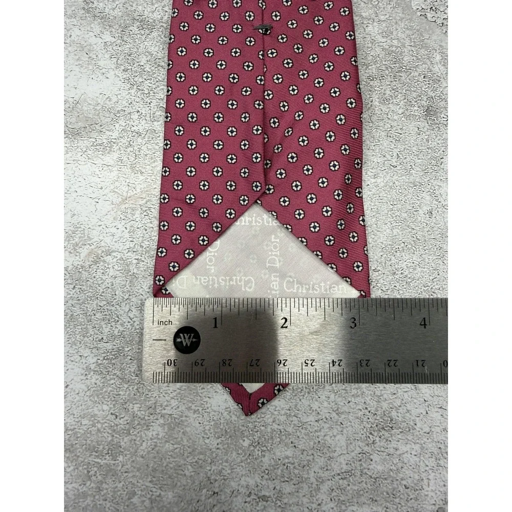 Christian Dior Tie Mens One Size Pink 100% Silk‎ Geometric Designer Classic VTG